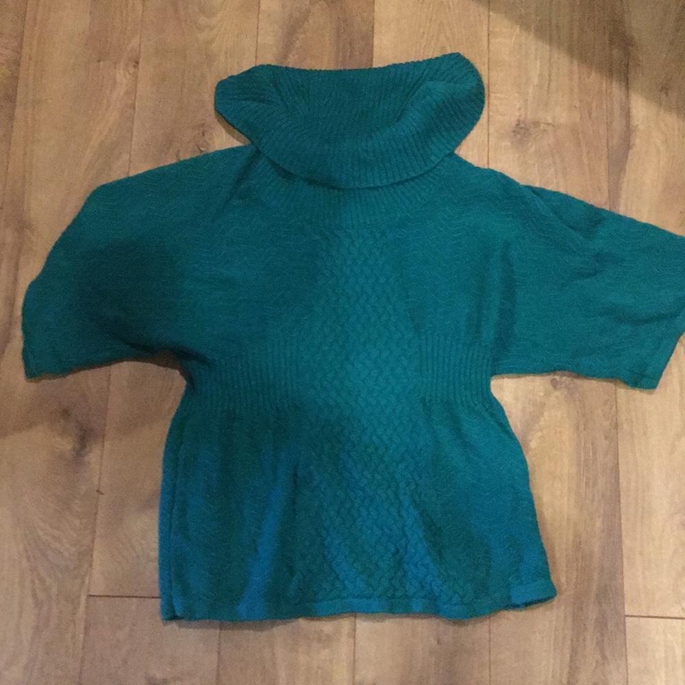 Short Sleeve Sweater